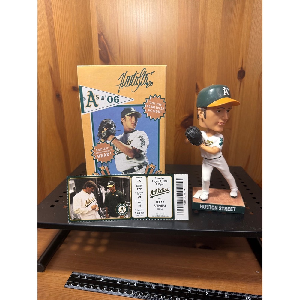 Oakland Athletics Huston Street 2005 AL Rookie of the Year Bobblehead with Box